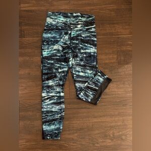Lululemon Train Times 7/8 Pant in the Shorelines Multi Blue/Black